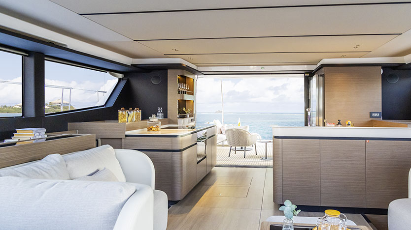 Leopard 53 PC  Interior